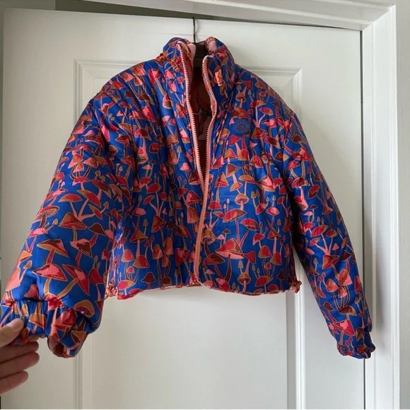 Farm Rio Rose Wild Horses Tricot Reversible Puffer Jacket - Picture 3 of 12